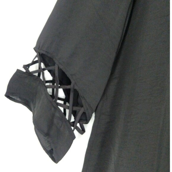 Chicos Top Blouse Size 0 Womens Small Black Popover Latice Detail Bell Sleeve‎ - Picture 3 of 8